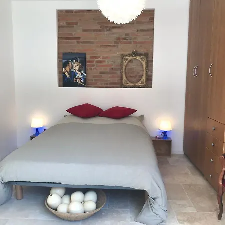 Bed & Breakfast La Bulle De Gaston *