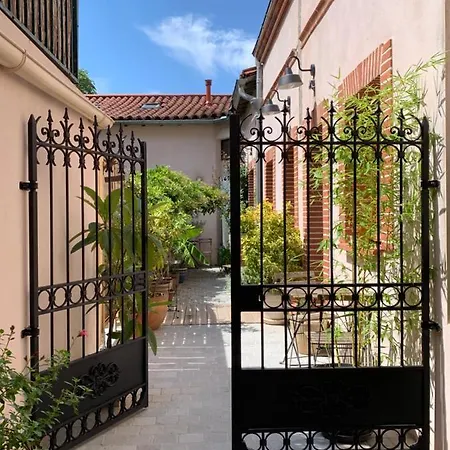 La Bulle De Gaston Bed & Breakfast *
