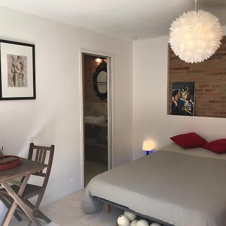 Bed & Breakfast La Bulle De Gaston