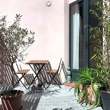 Bed and Breakfast La Bulle De Gaston 3*