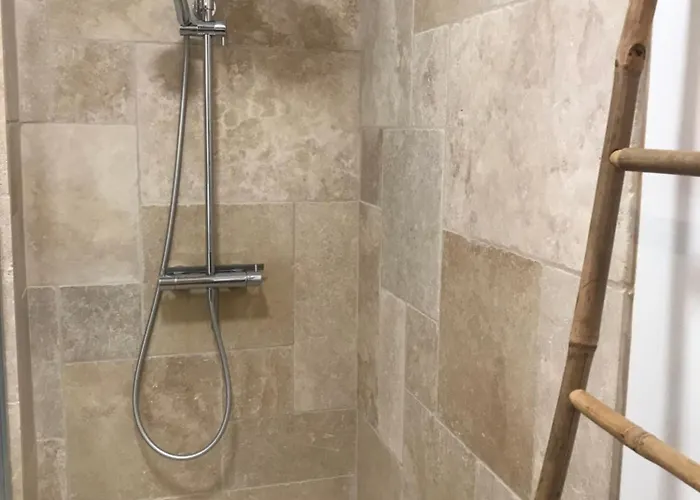 Bed & Breakfast La Bulle De Gaston